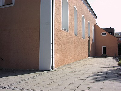Kirche Süden aussen